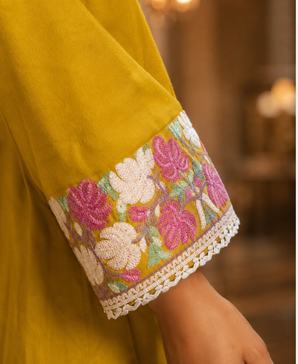 Mal Chandari Unstitched Suit with Organza Dupatta